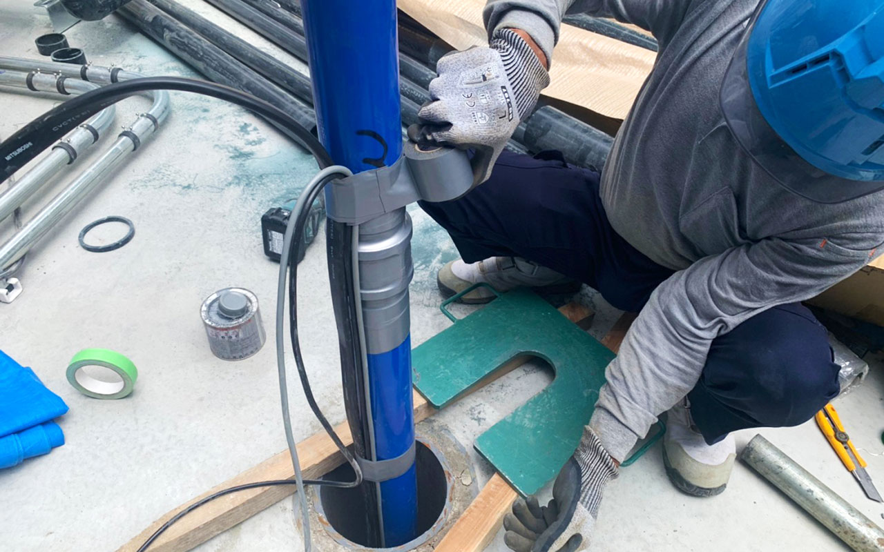 水中ポンプ挿入